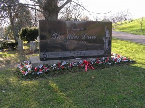 Miles Davis gravesite at Woodlawn Cemetery