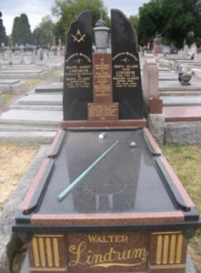 Gravesite of Walter Lindrum in Melbourne Cemetery