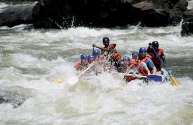 Rafting Victoria Falls