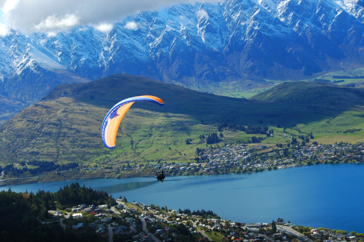 Queenstown Parachuting